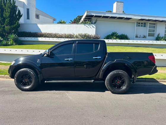 MITSUBISHI L200 TRITON 3.2 HPE 4X4 CD 16V TURBO INTERCOOLER DIESEL 4P AUTOMÁTICO MITSUBISHI L200 TRITON 3.2 HPE 4X4 CD 16V TURBO INTERCOOLER DIESEL 4P AUTOMÁTICO
